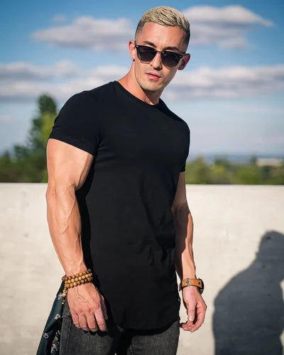Da Uomo T-Shirt Essential Athletic Fit con Orlo Allungato