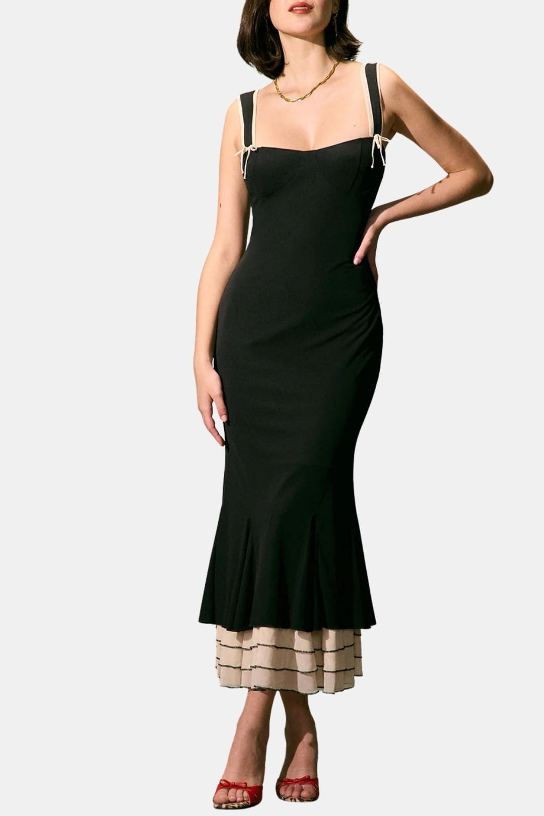 Da Donna Abito Midi con Spalline Scolpite e Orlo a Volant a Coda di Pesce