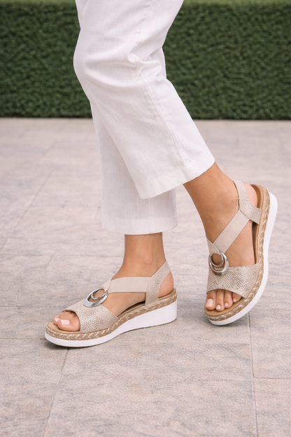 Da Donna Sandali con Zeppa e Anelli Decorativi