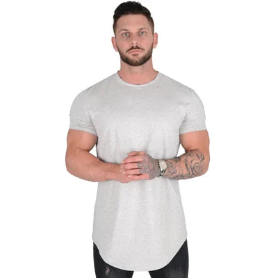 Da Uomo T-Shirt Essential Athletic Fit con Orlo Allungato