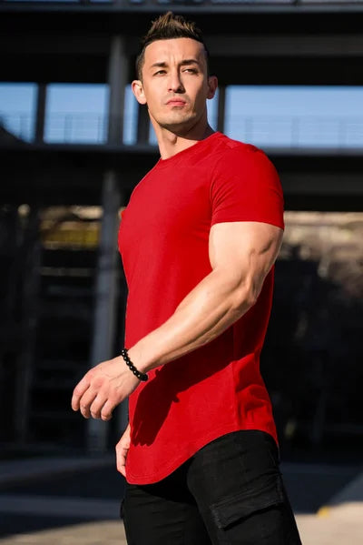 Da Uomo T-Shirt Essential Athletic Fit con Orlo Allungato