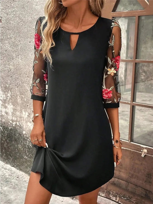 Da Donna Abito Ricami Maniche Velate Eleganza Moderna
